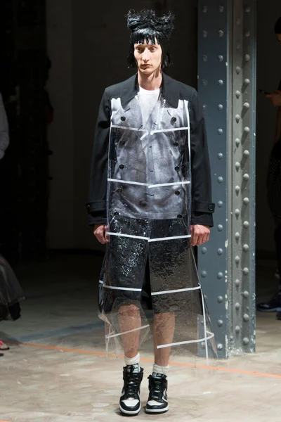 Look 4